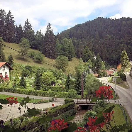Waldblick Bed & Breakfast